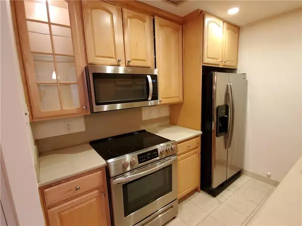 Atlanta, GA 30324,4209 Pine Heights DR NE #4209