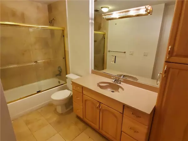 Atlanta, GA 30324,4209 Pine Heights DR NE #4209
