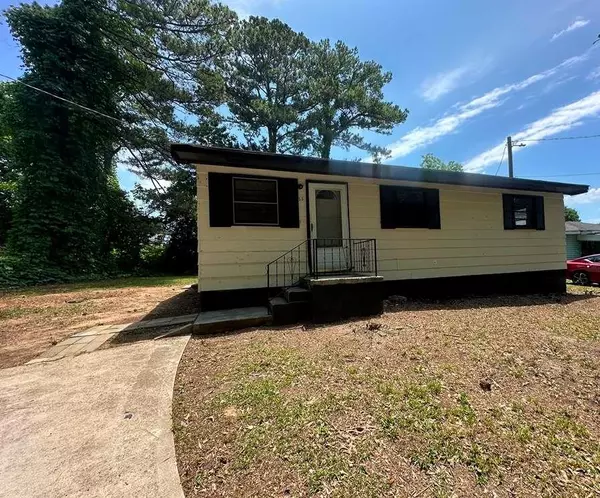 50 Evelyn RD, Covington, GA 30016