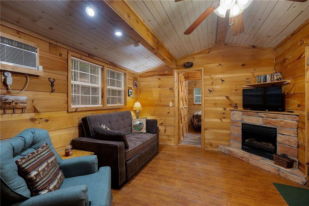 Ellijay, GA 30540,152 33rd ST