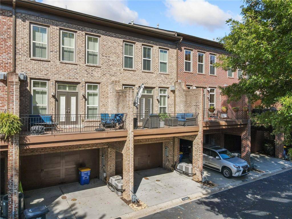 Atlanta, GA 30339,2380 Crescent Park CT #4