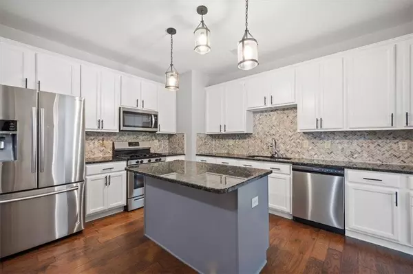 1239 GRAMPIAN PASS #11, Marietta, GA 30008