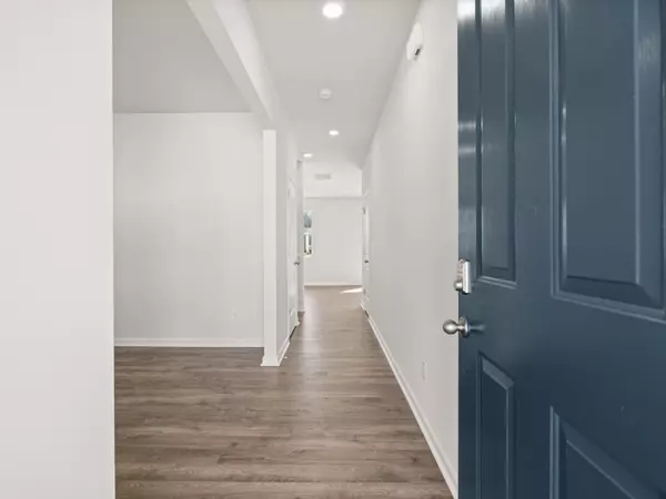 Braselton, GA 30517,411 King VLG