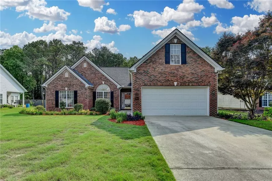 2790 Meadow Gate WAY, Loganville, GA 30052