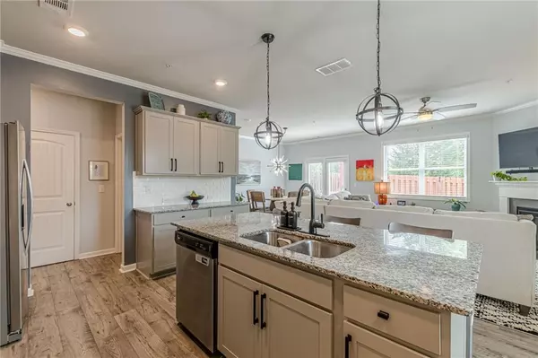 Woodstock, GA 30188,739 Woodstock Grove DR