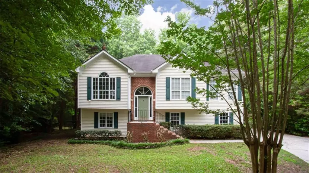 2975 Summit LN, Monroe, GA 30655