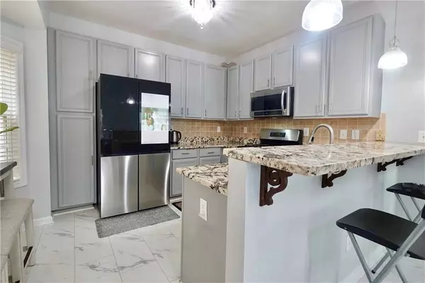 Sugar Hill, GA 30518,5996 Eagle Tiff LN