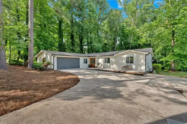 4492 Riverwood CIR, Decatur, GA 30035