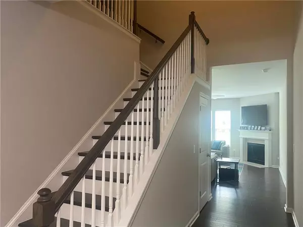 Woodstock, GA 30189,209 Ellis LN
