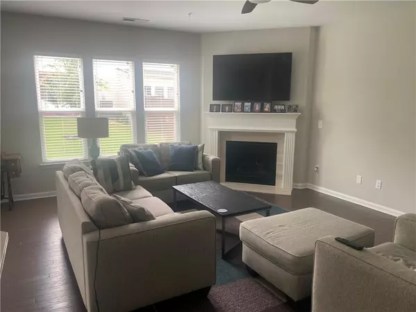 Woodstock, GA 30189,209 Ellis LN