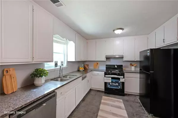 Conyers, GA 30012,1249 Pinedale CIR NW