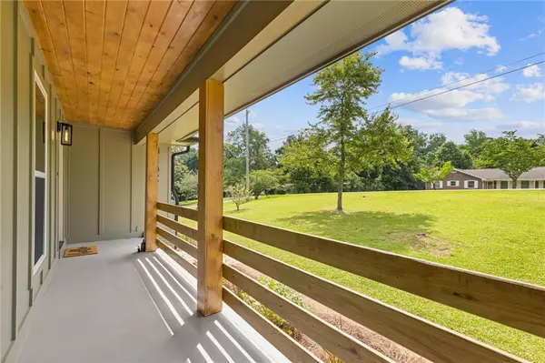 Buford, GA 30518,6142 Hutchins DR