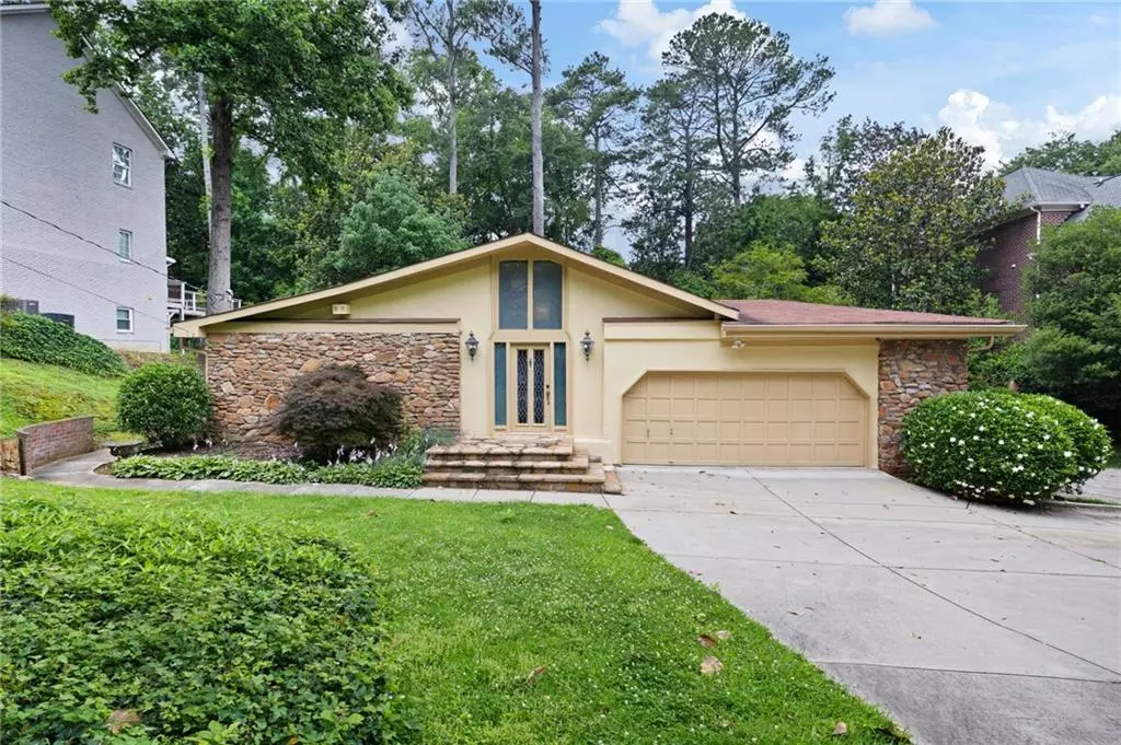 Atlanta, GA 30327,3272 Pinestream RD NW