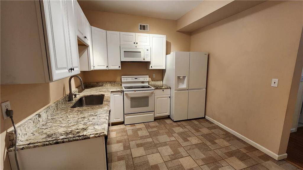 Suwanee, GA 30024,1060 Landover Xing
