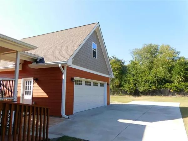 Conyers, GA 30012,893 Andrews DR