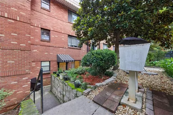 Atlanta, GA 30308,330 3rd ST #APT 1