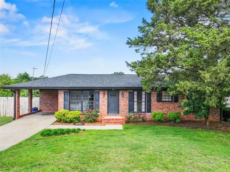 617 Lakeview DR, Monroe, GA 30656