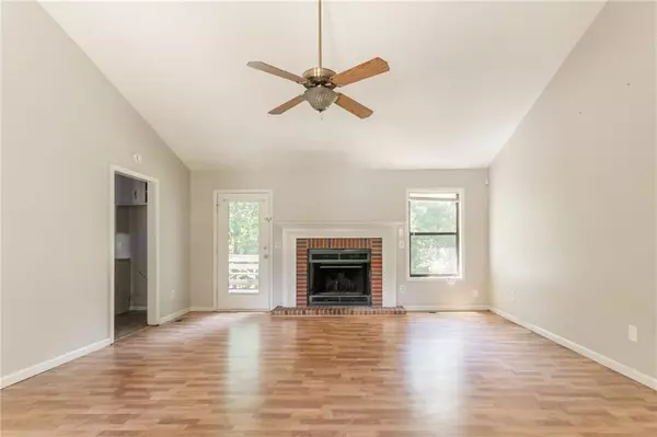 Austell, GA 30106,972 Tyrell DR
