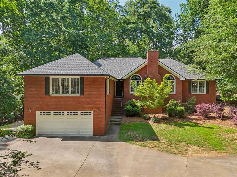 6030 Terrace Lake PT, Flowery Branch, GA 30542