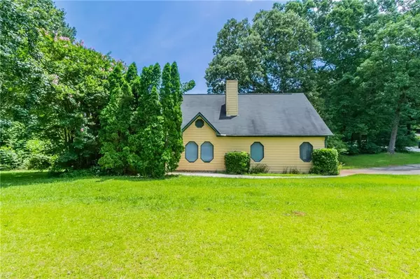 10 Briarcliff PL, Stockbridge, GA 30281