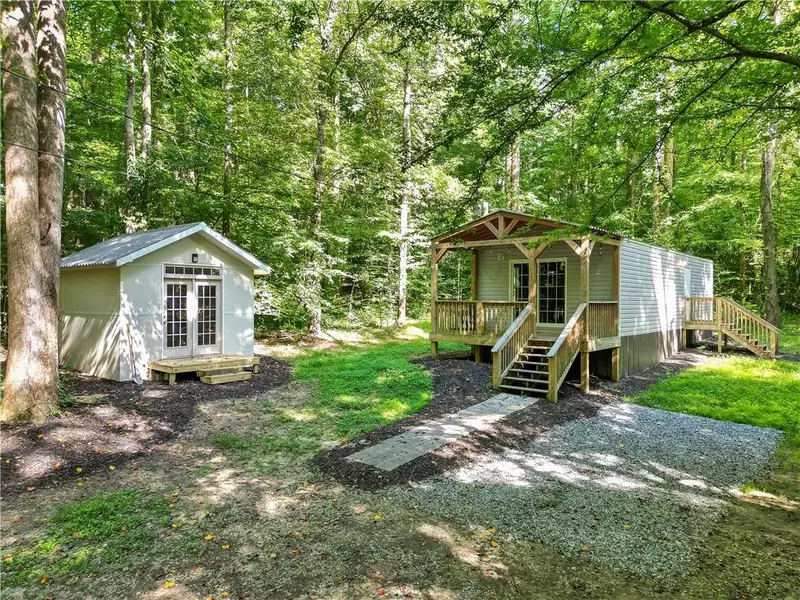 414 Twin Mountain Lake CIR, Talking Rock, GA 30175