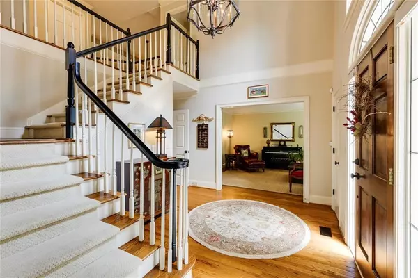 Sandy Springs, GA 30350,8480 Valemont DR