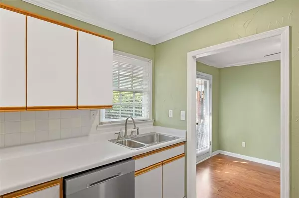 Atlanta, GA 30309,136 PEACHTREE MEMORIAL DR NW #CT-6