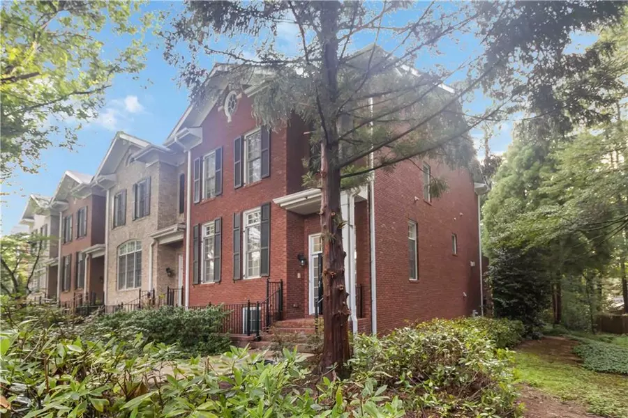 4280 Kingston Gate CV, Atlanta, GA 30341