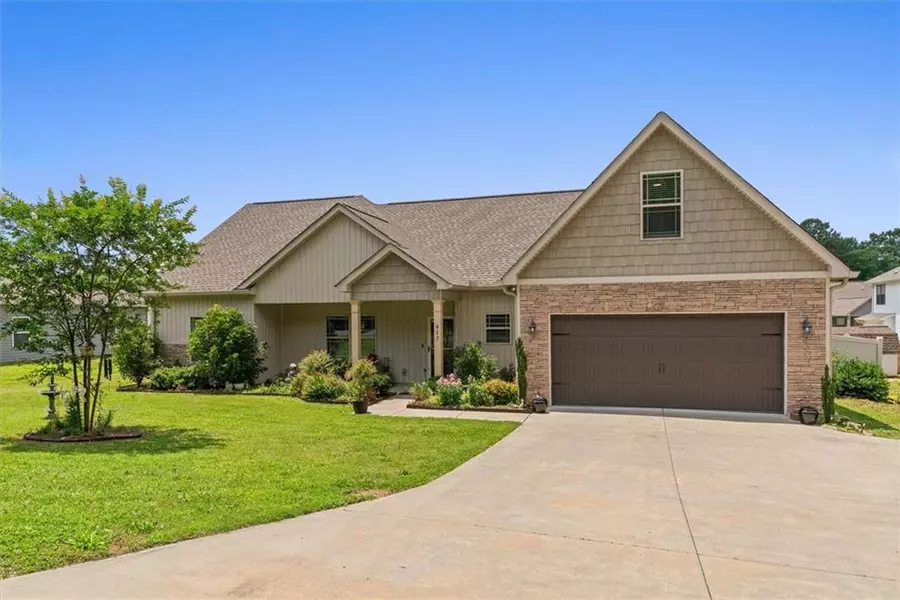 417 Beamer RD SW, Calhoun, GA 30701