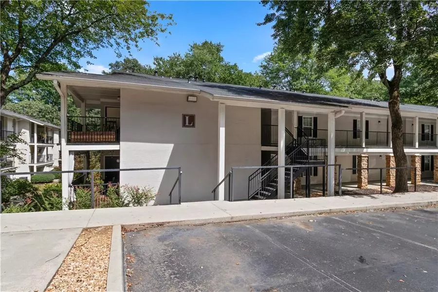 1150 Collier RD NW #10L, Atlanta, GA 30318