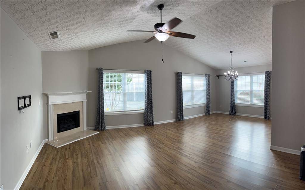 Loganville, GA 30052,804 Village PL