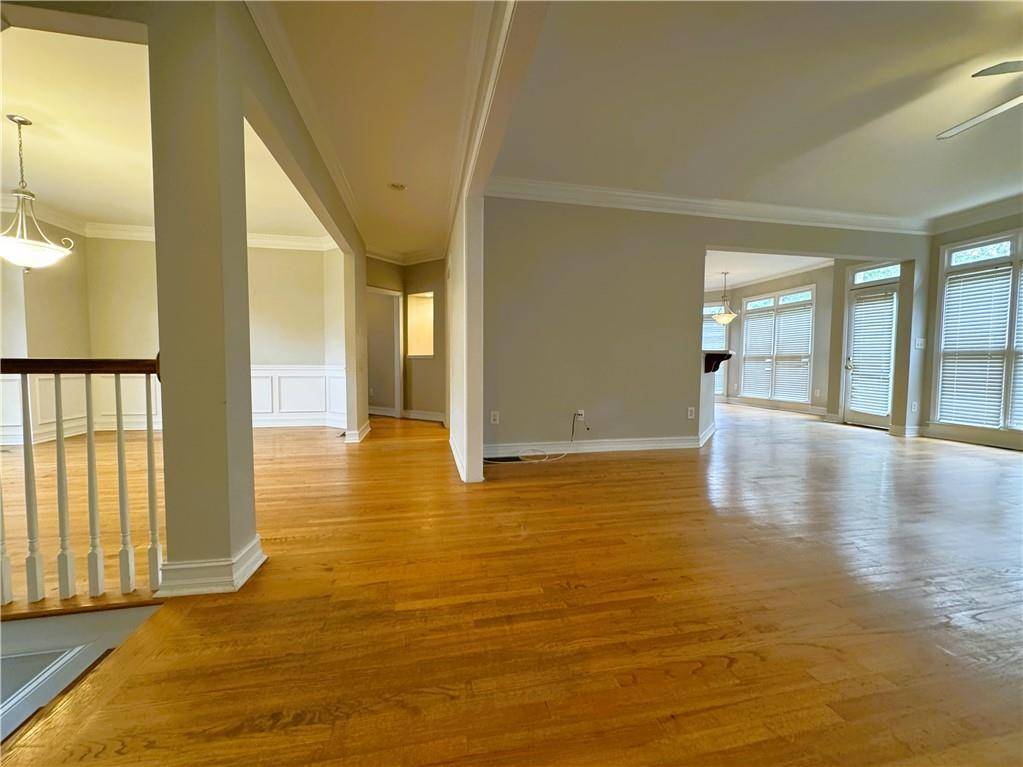 Atlanta, GA 30324,907 Lenox Ct