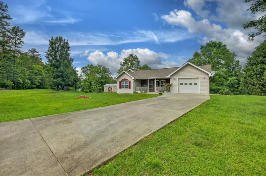 288 Walnut Hills DR, Mineral Bluff, GA 30559