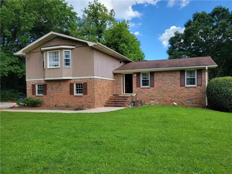 2206 Rhett CT, Lawrenceville, GA 30044