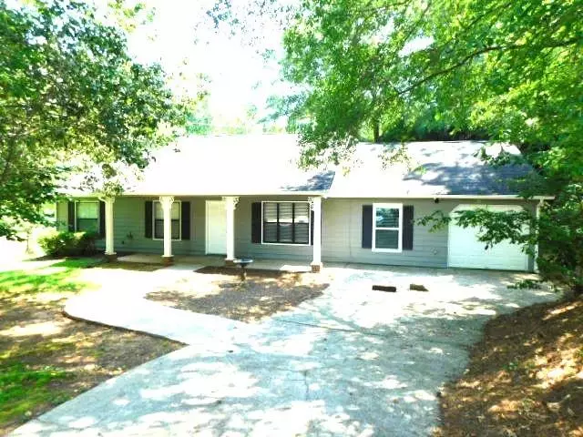 5502 Jamestowne CT, Powder Springs, GA 30127