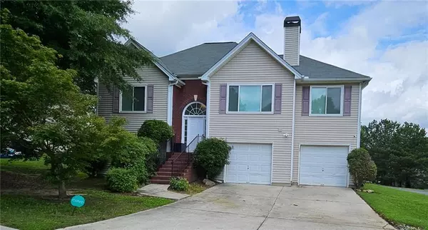 1338 Barrett Bluff DR, Lawrenceville, GA 30045