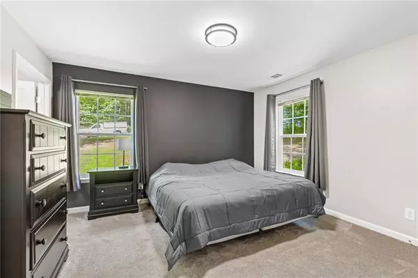 Acworth, GA 30102,5706 Forest PL