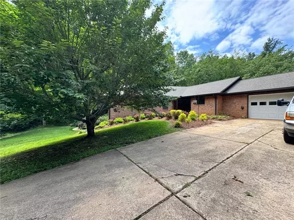 Dawsonville, GA 30534,459 River Bend RD