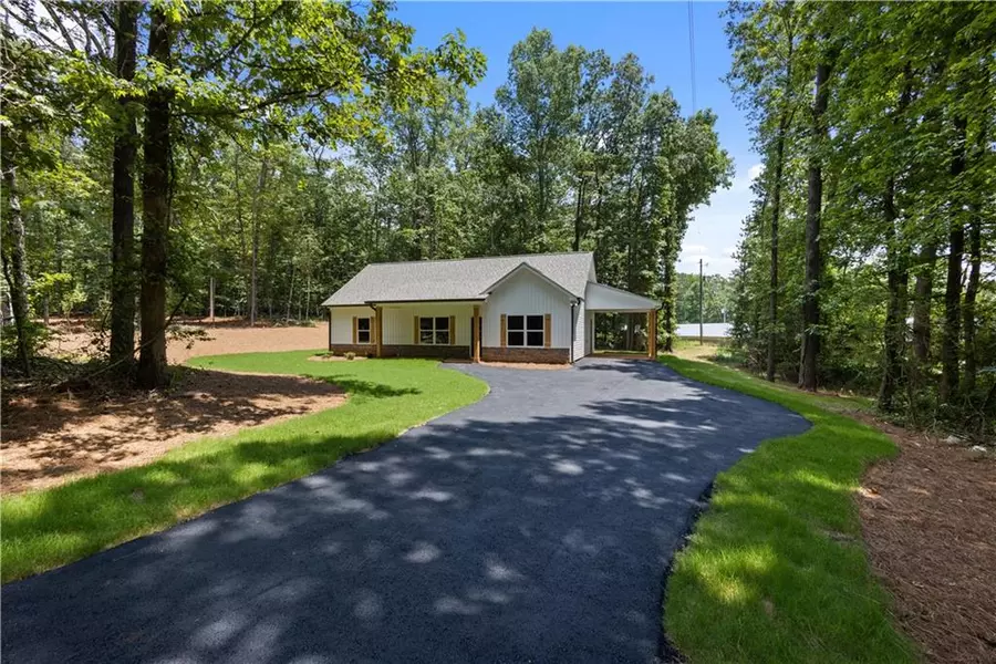 220 Dunn RD, Silver Creek, GA 30173