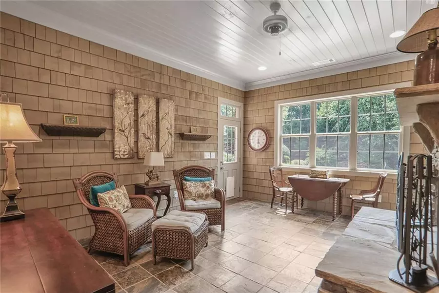 6054 Brookhaven Cir, Duluth, GA 30097