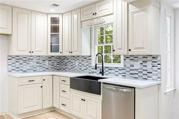 Marietta, GA 30068,1172 Colony DR