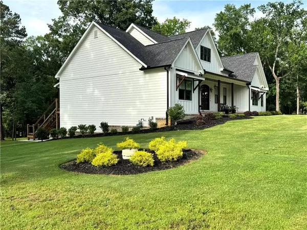 Calhoun, GA 30701,112 Three Oaks DR SE
