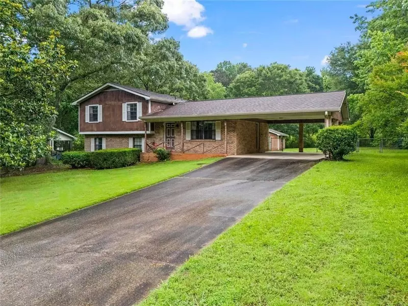 140 Carriage CIR, Stockbridge, GA 30281
