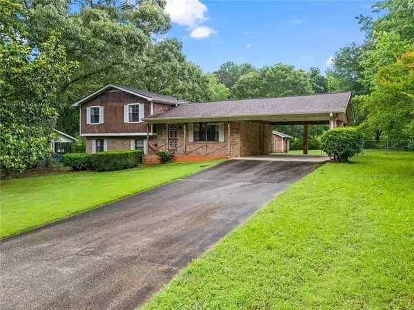 140 Carriage CIR, Stockbridge, GA 30281