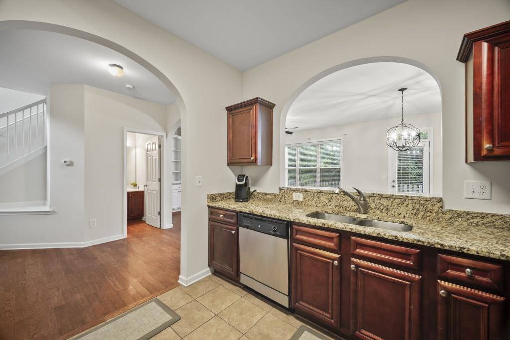 Marietta, GA 30008,1278 Houndslake DR