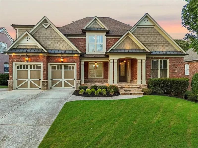 4050 Bonnett Creek LN, Hoschton, GA 30548