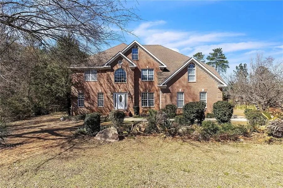 157 Gates RD, Lizella, GA 31052