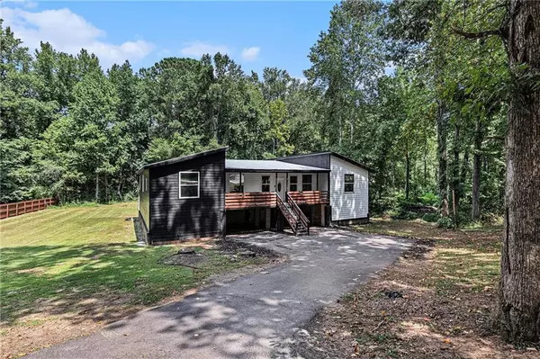 140 Indian Lake DR,  Hiram,  GA 30141