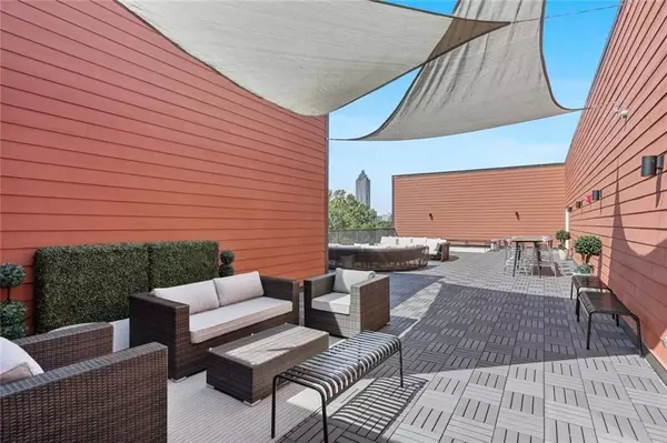 Atlanta, GA 30308,525 PARKWAY DR NE #306
