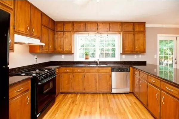 Decatur, GA 30033,727 SCOTT CIR
